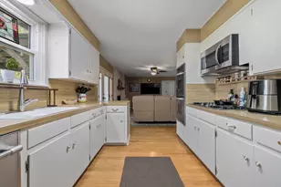 3206 Silverleaf Dr, Austin, TX 78757 - Photo 13