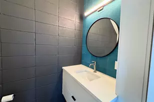 1206 Luna St, Austin, TX 78721 - Photo 13