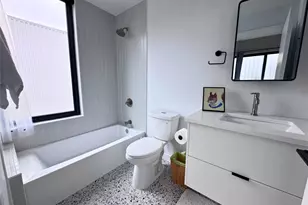 1206 Luna St, Austin, TX 78721 - Photo 15