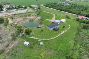 480 Holz Rd, Niederwald, TX 78640 - Photo 9
