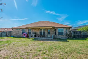 105 Lignite Dr, Jarrell, TX 76537 - Photo 21