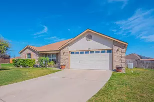 105 Lignite Dr, Jarrell, TX 76537 - Photo 1