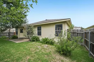 610 Lavaca Loop, Elgin, TX 78621 - Photo 33