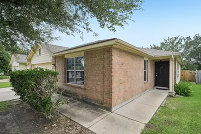 610 Lavaca Loop, Elgin, TX 78621 - Photo 3