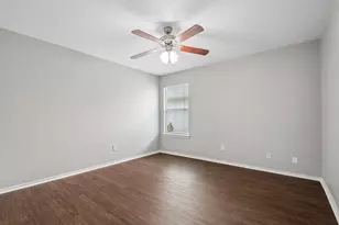 610 Lavaca Loop, Elgin, TX 78621 - Photo 25