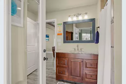 1317 E Zipp Road, New Braunfels, TX 78130 - Photo 23