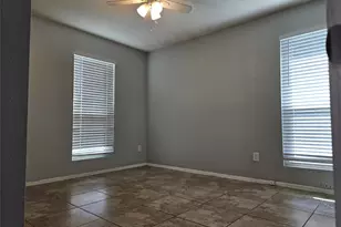 105 E Boyce St, Manor, TX 78653 - Photo 9