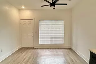 2210 Pearl St, Austin, TX 78705 - Photo 3