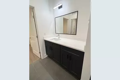 2210 Pearl Street #202, Austin, TX 78705 - Photo 9