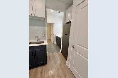 2210 Pearl Street #202, Austin, TX 78705 - Photo 7