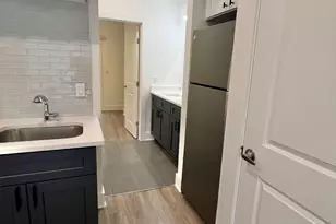 2210 Pearl St, Austin, TX 78705 - Photo 7