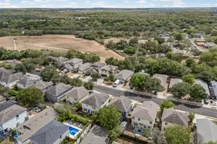 7115 Thannas Way, Austin, TX 78744 - Photo 27