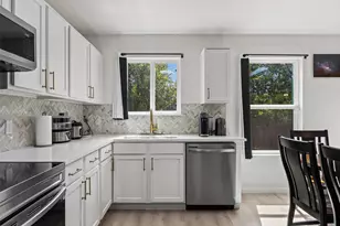 7115 Thannas Way, Austin, TX 78744 - Photo 11