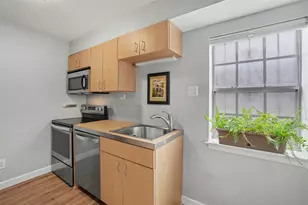 300 Crockett St, Austin, TX 78704 - Photo 7