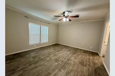 126 Castellana Way, Elgin, TX 78621 - Photo 13