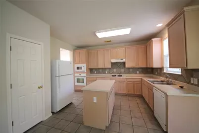 15843 Garrison Circle, Austin, TX 78717 - Photo 9