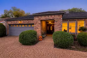10904 Legends Ln, Austin, TX 78747 - Photo 5