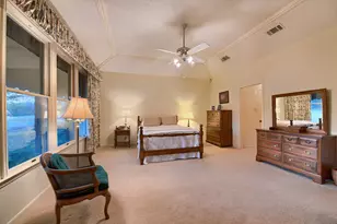 10904 Legends Ln, Austin, TX 78747 - Photo 25