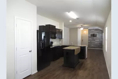 400 Major Lee Lane #3H, Jarrell, TX 76537 - Photo 3