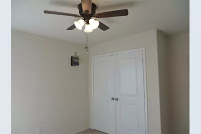 400 Major Lee Lane #3H, Jarrell, TX 76537 - Photo 11