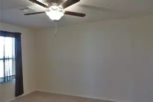 400 Major Lee Ln, Jarrell, TX 76537 - Photo 13