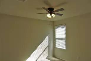 400 Major Lee Ln, Jarrell, TX 76537 - Photo 9