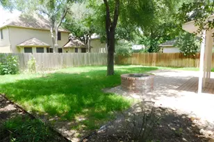 30003 Oakland Hills Dr, Georgetown, TX 78628 - Photo 29