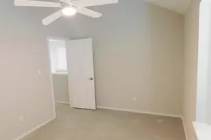 30003 Oakland Hills Dr, Georgetown, TX 78628 - Photo 27