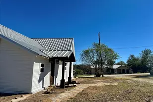 305 N Hall St, Richland Springs, TX 78643 - Photo 3