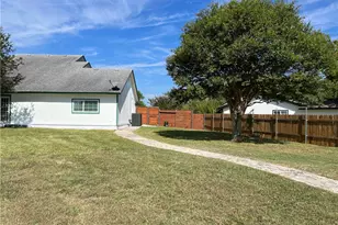 515 Bonita Vista Dr, Buda, TX 78610 - Photo 21