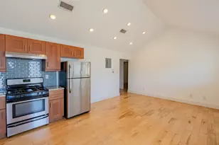 1307 E 52nd St, Austin, TX 78723 - Photo 3
