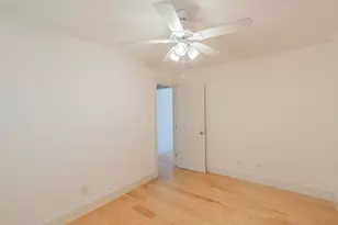 1307 E 52nd St, Austin, TX 78723 - Photo 9