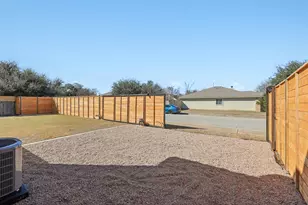 711 Riverway Ln, Leander, TX 78641 - Photo 9