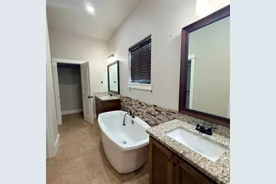 127 Comanche Trail #A, Elgin, TX 78621 - Photo 9