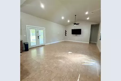 127 Comanche Trail #A, Elgin, TX 78621 - Photo 13