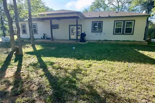 127 Comanche Trail, Elgin, TX 78621 - Photo 31