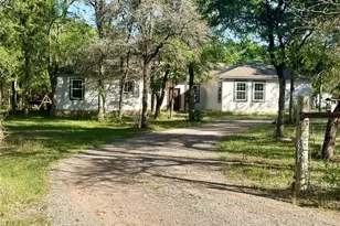 127 Comanche Trail, Elgin, TX 78621 - Photo 1