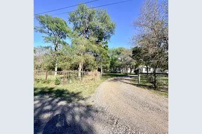 127 Comanche Trail #A, Elgin, TX 78621 - Photo 27