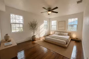 4611 Milburn Ln, Austin, TX 78702 - Photo 9