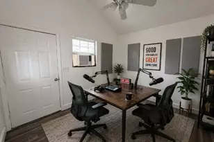 4611 Milburn Ln, Austin, TX 78702 - Photo 21