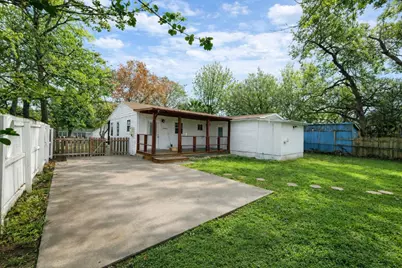 4611 Milburn Lane, Austin, TX 78702 - Photo 23