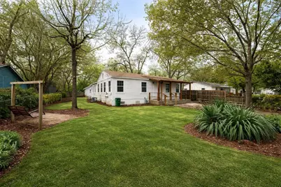 4611 Milburn Lane, Austin, TX 78702 - Photo 3