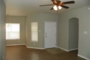 135 Marvin Cove, Hutto, TX 78634 - Photo 15