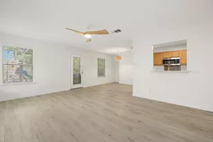 218 Altamont St, Hutto, TX 78634 - Photo 9