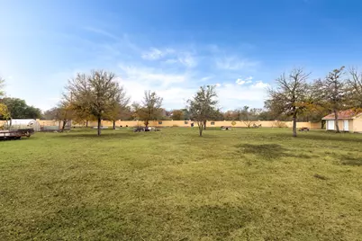 1202 Sierra Vista Cove, Lockhart, TX 78644 - Photo 27