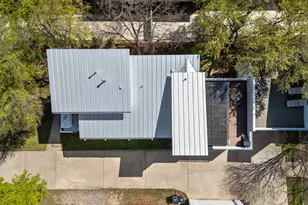 1708 Harvey, Austin, TX 78702 - Photo 15