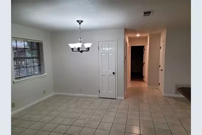 306 E Anderson Avenue, Round Rock, TX 78664 - Photo 3