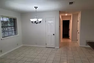 306 E Anderson Ave, Round Rock, TX 78664 - Photo 3