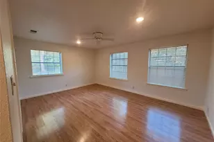 306 E Anderson Ave, Round Rock, TX 78664 - Photo 5