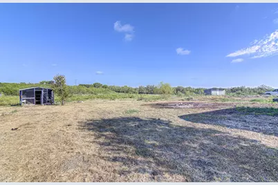 469 Rancho Linda Drive, Lockhart, TX 78644 - Photo 5